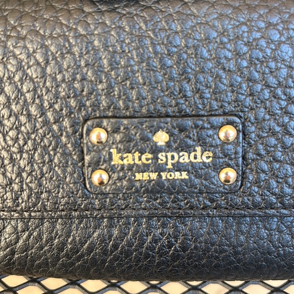 KATE SPADE ♠️ Bay Street Sandra Black Leather Wallet 🪪 - Picture 3 of 16